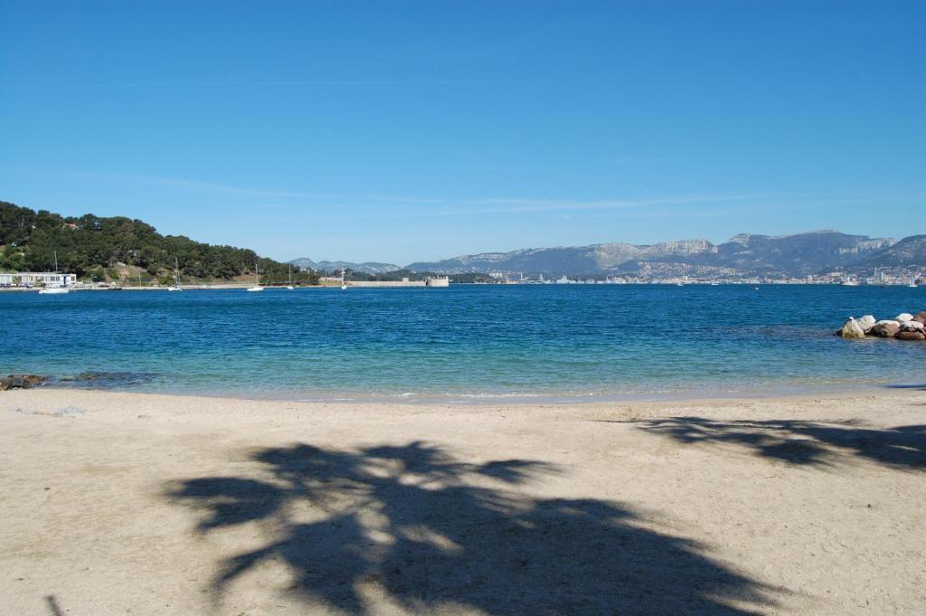 Le Barock Hotell Saint-Mandrier-sur-Mer Rum bild